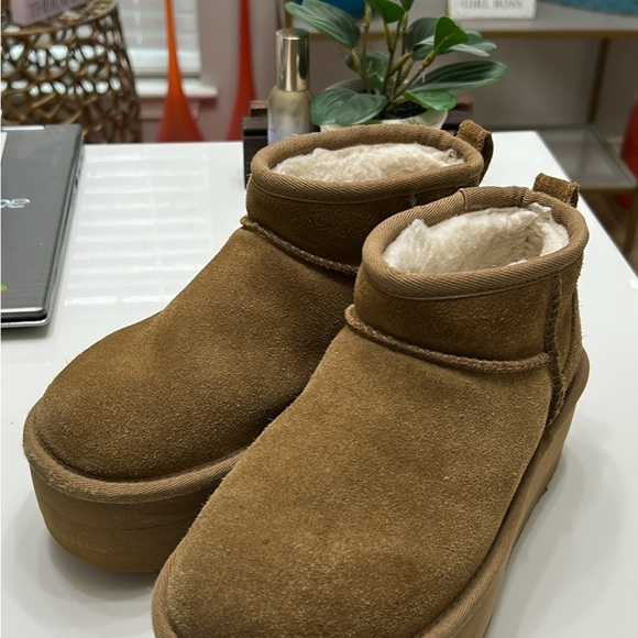 UGG CLASSIC ULTRA MINI PLATFORM CHESTNUT SIZE 5 US BOOTS 1135092 (100% AUTHENTIC - Picture 3 of 12